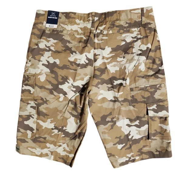 NWT‎ GEORGE MENS BELOW THE KNEE DESERT CAMO CARGO SHORTS W 42- INSEAM 14" - Picture 6 of 13